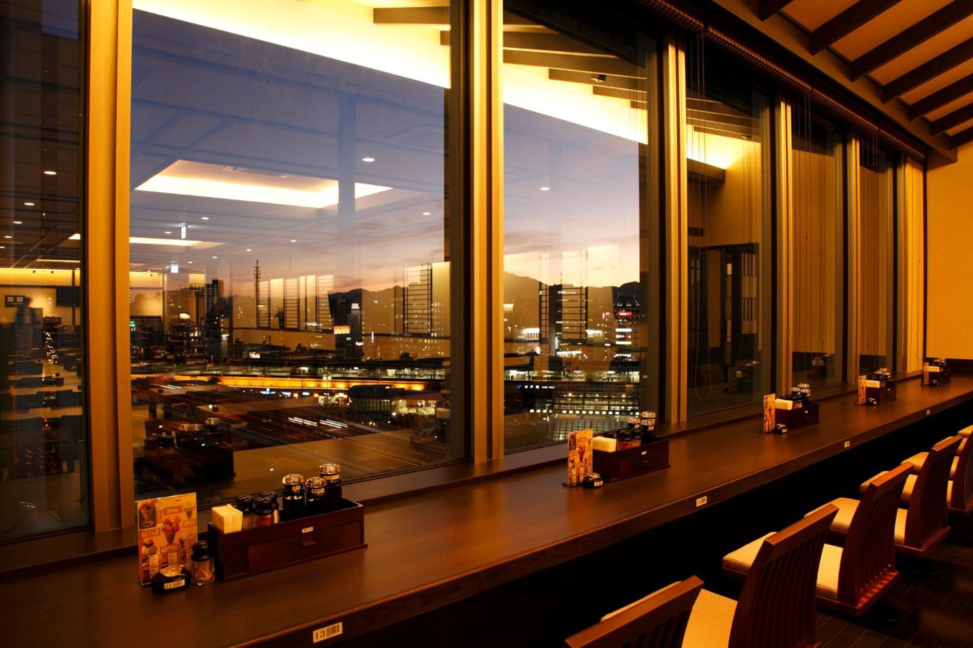 Kobe Harbor Land Onsen Manyo-Club Hotell Exteriör bild